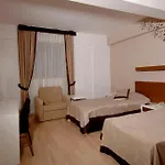 Han Hotel ホテル 3*