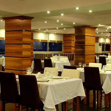 Han Hotel Otel 3*