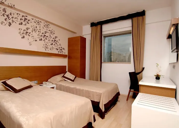 Han Hotel Отель 3*
