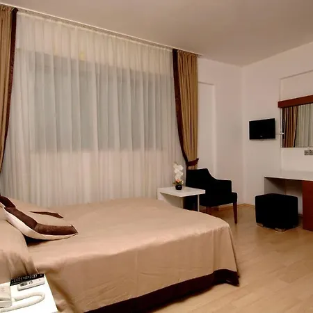 Han Hotel 3*