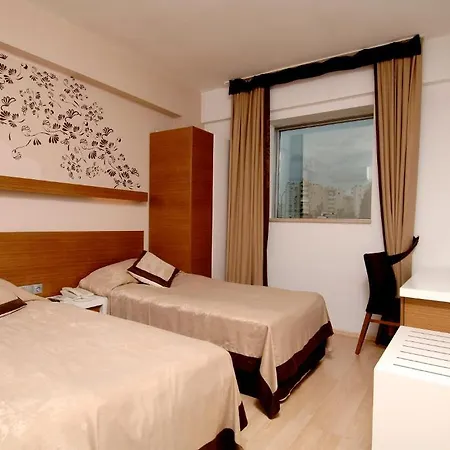 Han Hotel Otel 3*