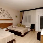 Han Hotel 3*